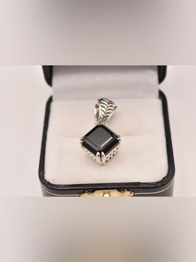 JAI Gemstone Pendant Enhancer